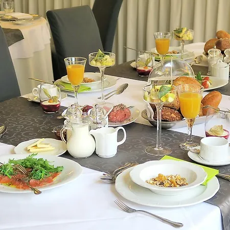 Hotel-restaurant Schillingshof Hotell 2*