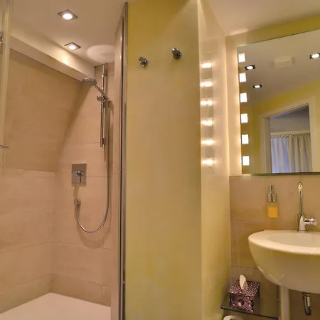 Hotell Hotel-restaurant Schillingshof 2*